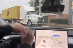 tesla full self driving