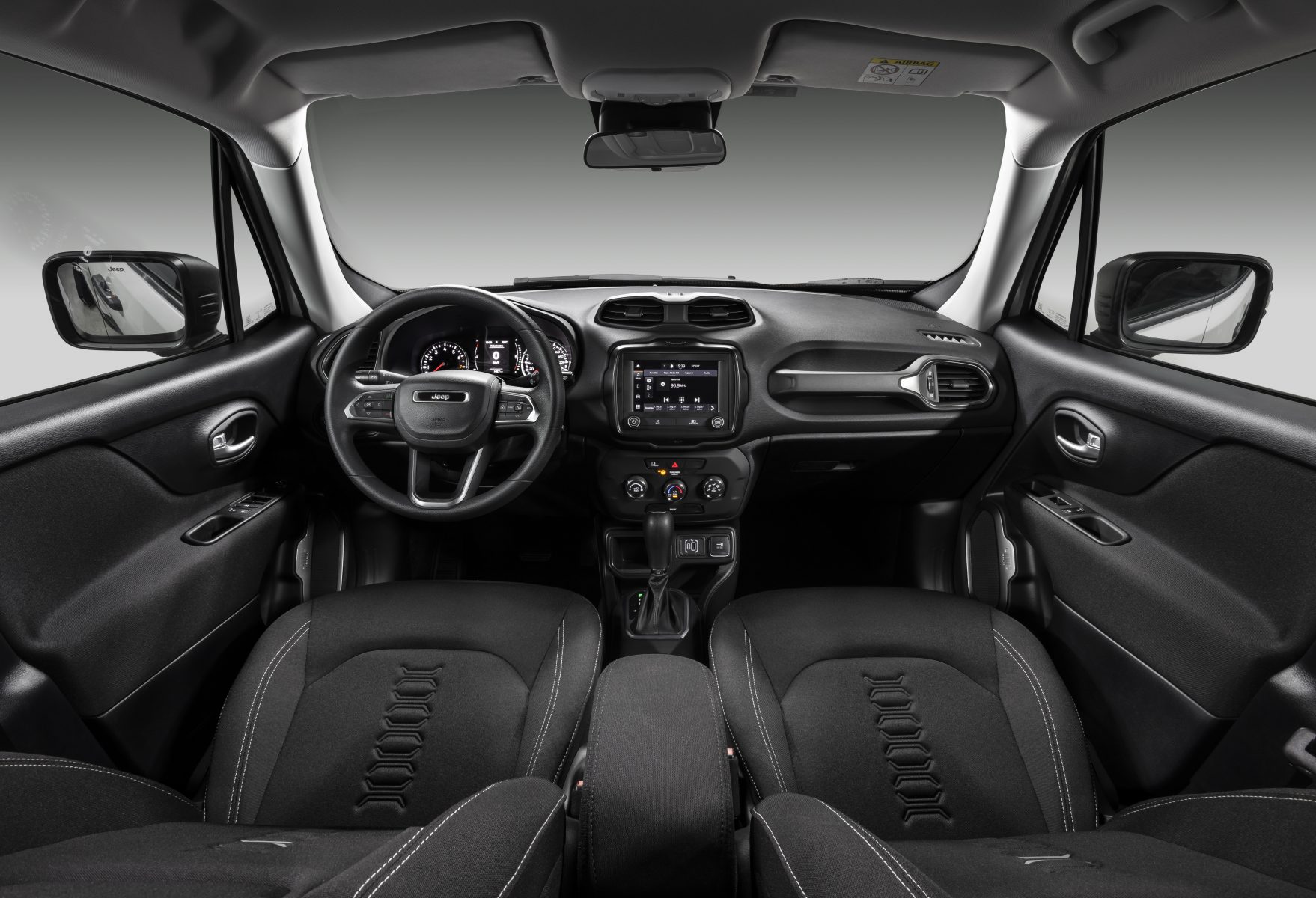 jeep-renegade-2022-sport-4-1758x1200.jpg