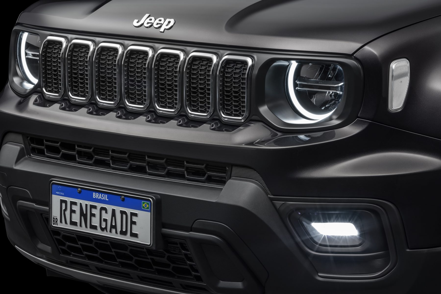 jeep-renegade-longitude-2022-18-1800x1200.jpg