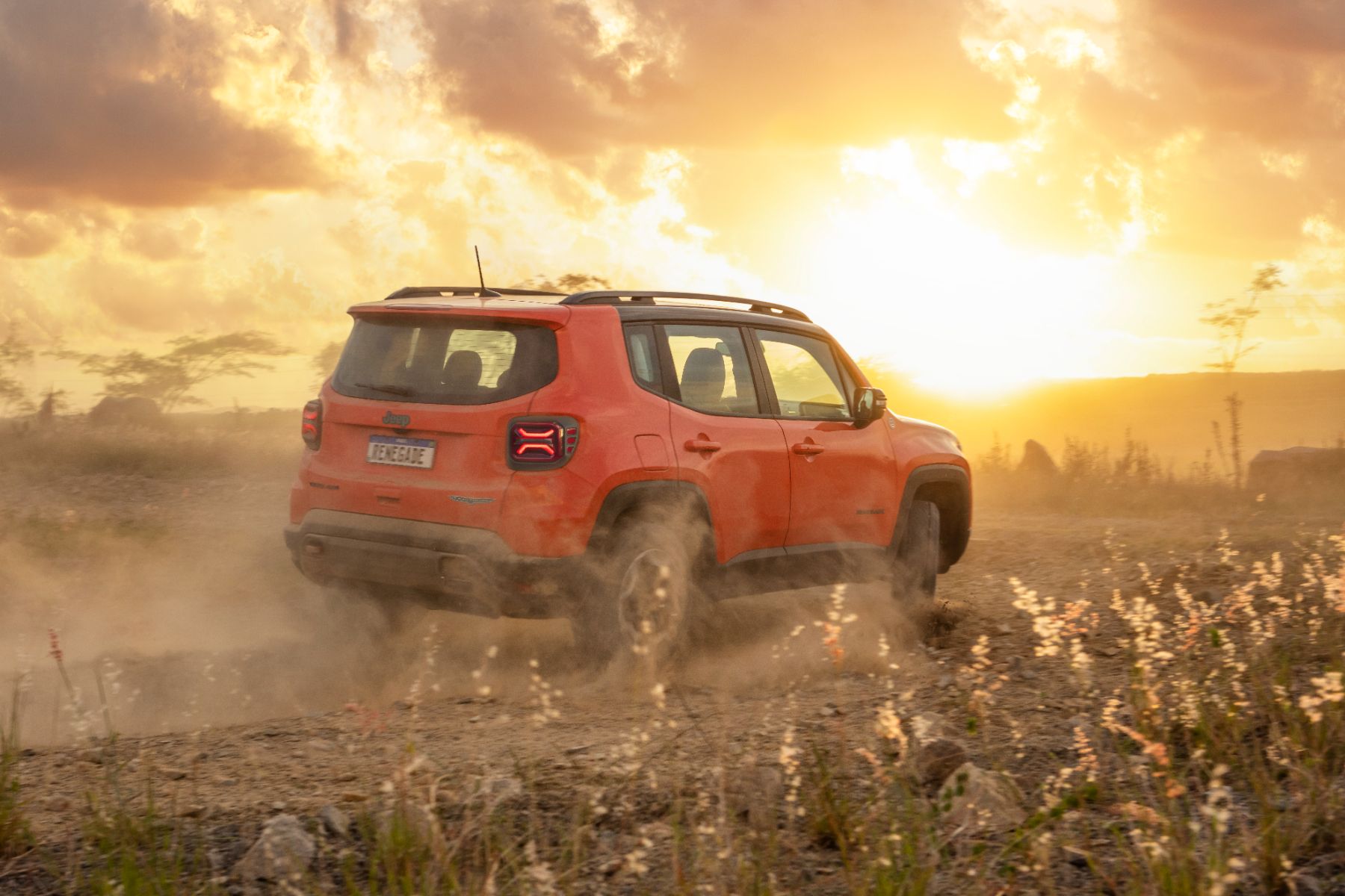 jeep renegade 2022 trailhawk 7