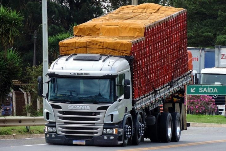 Tens coragem para andar à pendura num carro de drift?