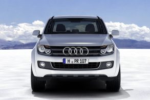 volkswagen amarok prata dianteira editada com emblema da audi
