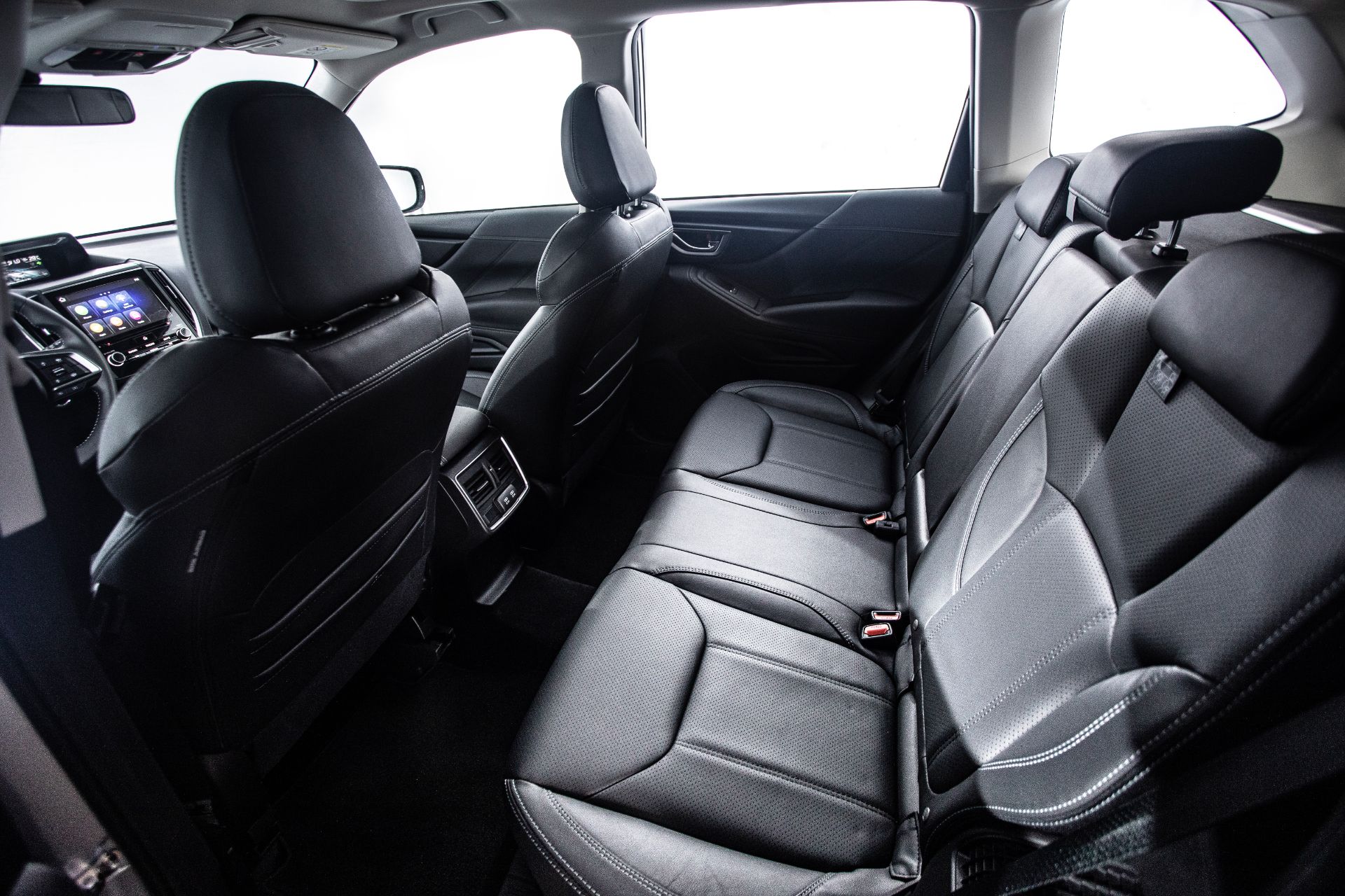 subaru-forester-e-boxer-interior-banco-traseiro.jpg