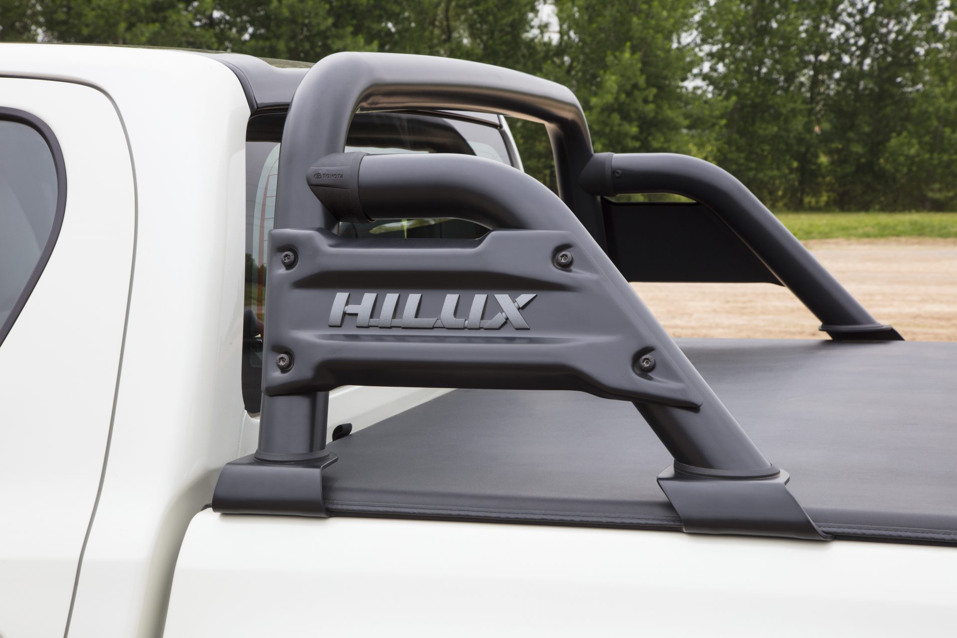 toyota hilux gr s branca detalhe santoantoni