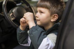 Crianças entre 10 e 17 anos poderão dirigir superesportivos em Track Day na Europa
