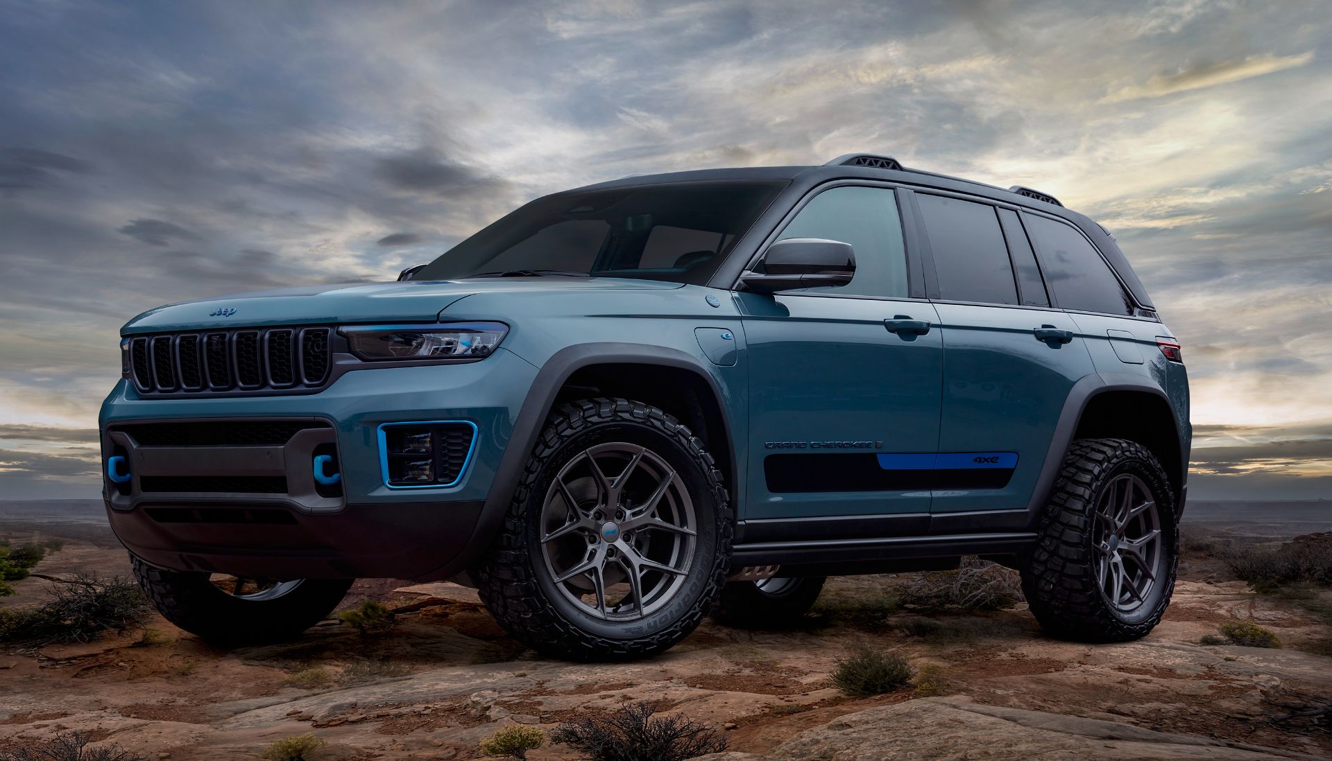 jeep grand cherokee trailhawk phev concept front