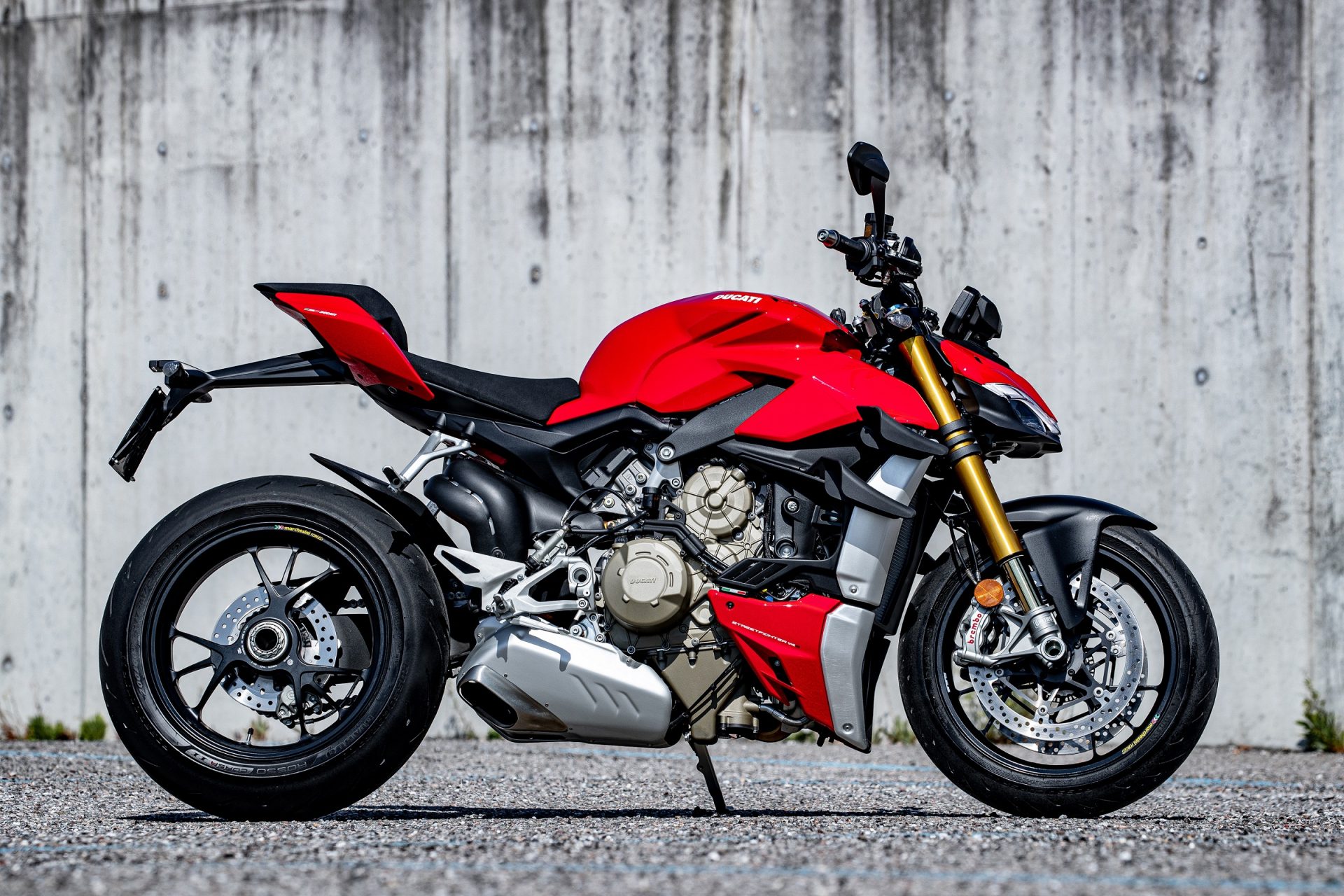 ducati streetfighter v4s 3