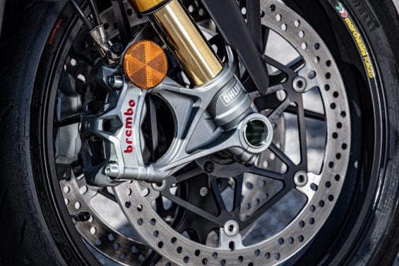 ducati streetfighter v4s 5