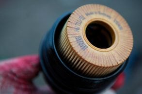 Não trocar filtro de ar e de óleo é economia de palito