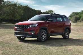 jeep meridian indiano vinho frente parado