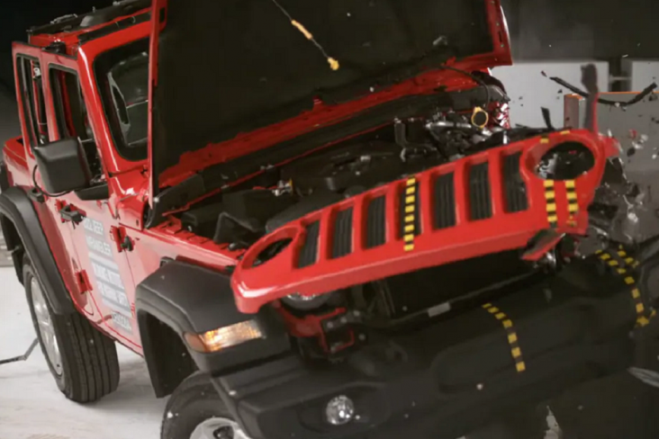 jeep wrangler vermelho batido