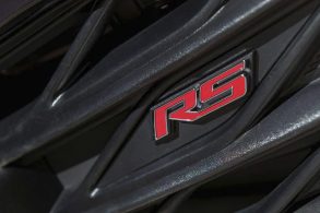 cruze rs emblema grade