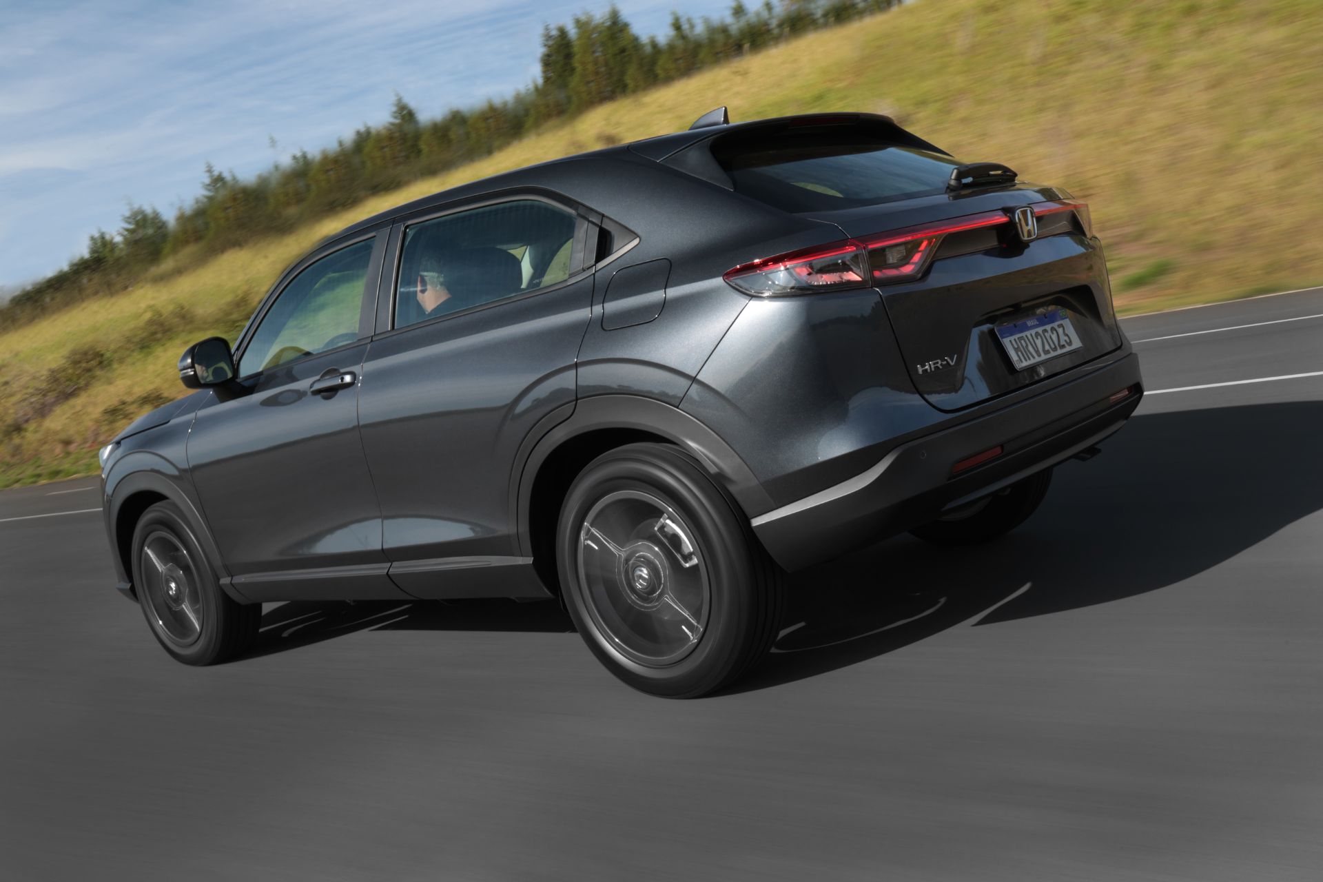 novo_honda_hr-v_exl_na_estrada-23.jpg