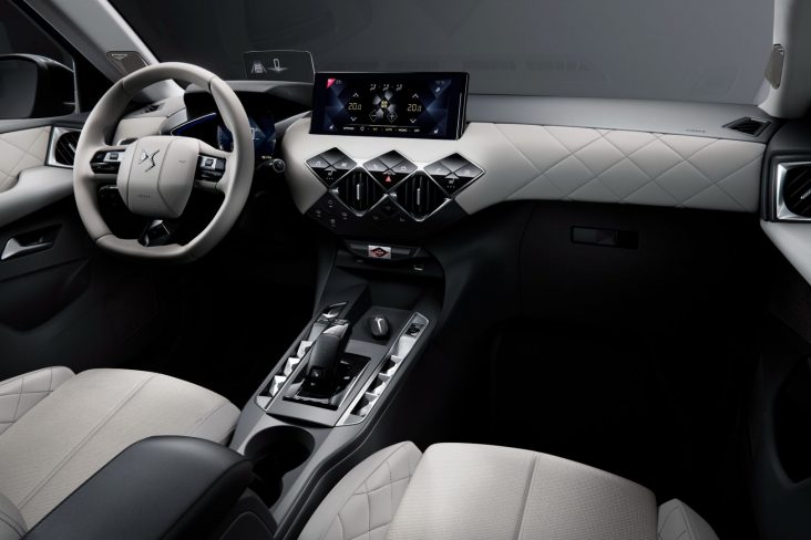 ds 3 crossback e tense interior painel