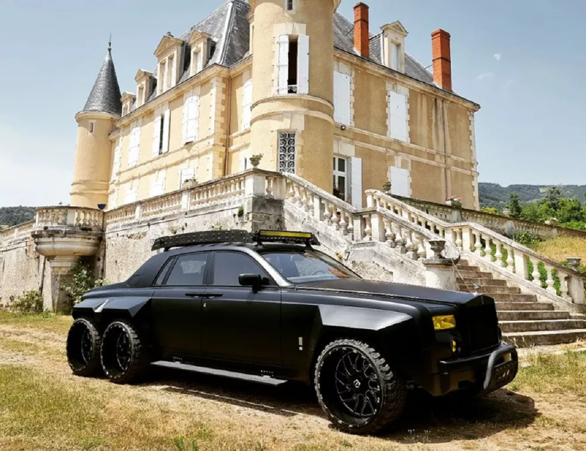 rolls royce phantom 2005 preto fosco visto de lado