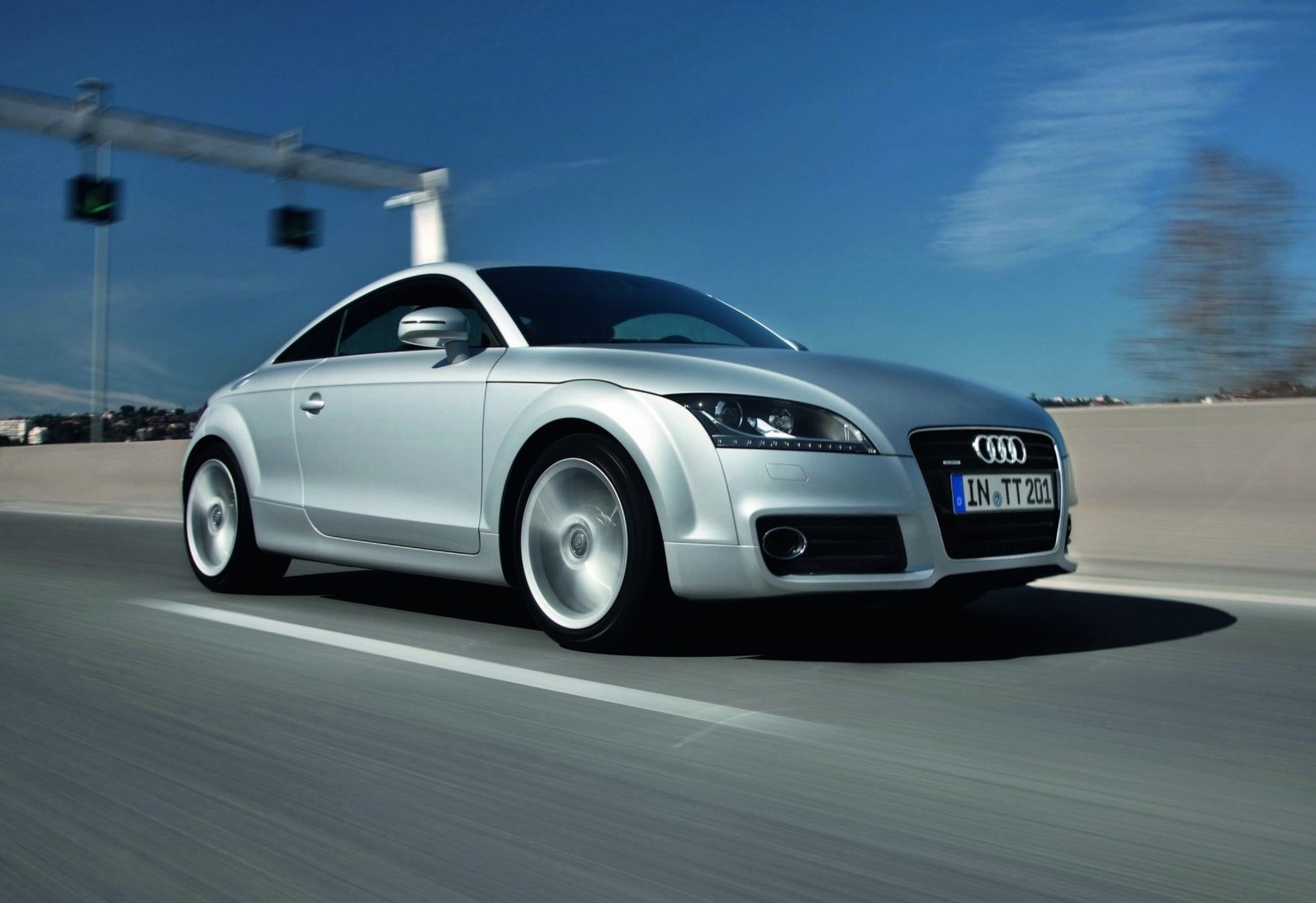 audi tt coupe 2012 prata movimento