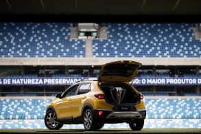 kia stonic amarelo arena pantana