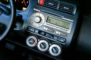 radio e comando de ventilacao do honda fit 2007 interior painel