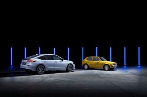 honda civic hatch geracao 11 junto da primeira geracao