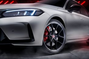 honda civic type r branco detalhe rodas e sistema de freio