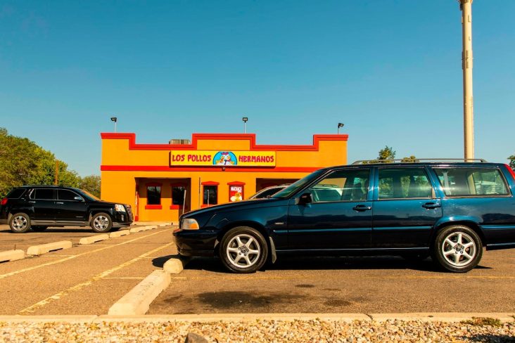 volvo v70 glt 1998 breaking bad lateral parada no estacionamento do pollos hermanos