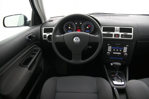 volkswagen bora 2 0 8v 2007 interior painel