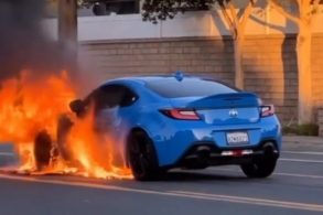 2022 toyota gr86 3 incendio meses oficina