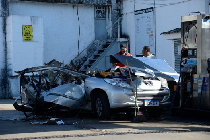 carro peugeot explode abastecimento gnv foto tomaz silva agencia brasil