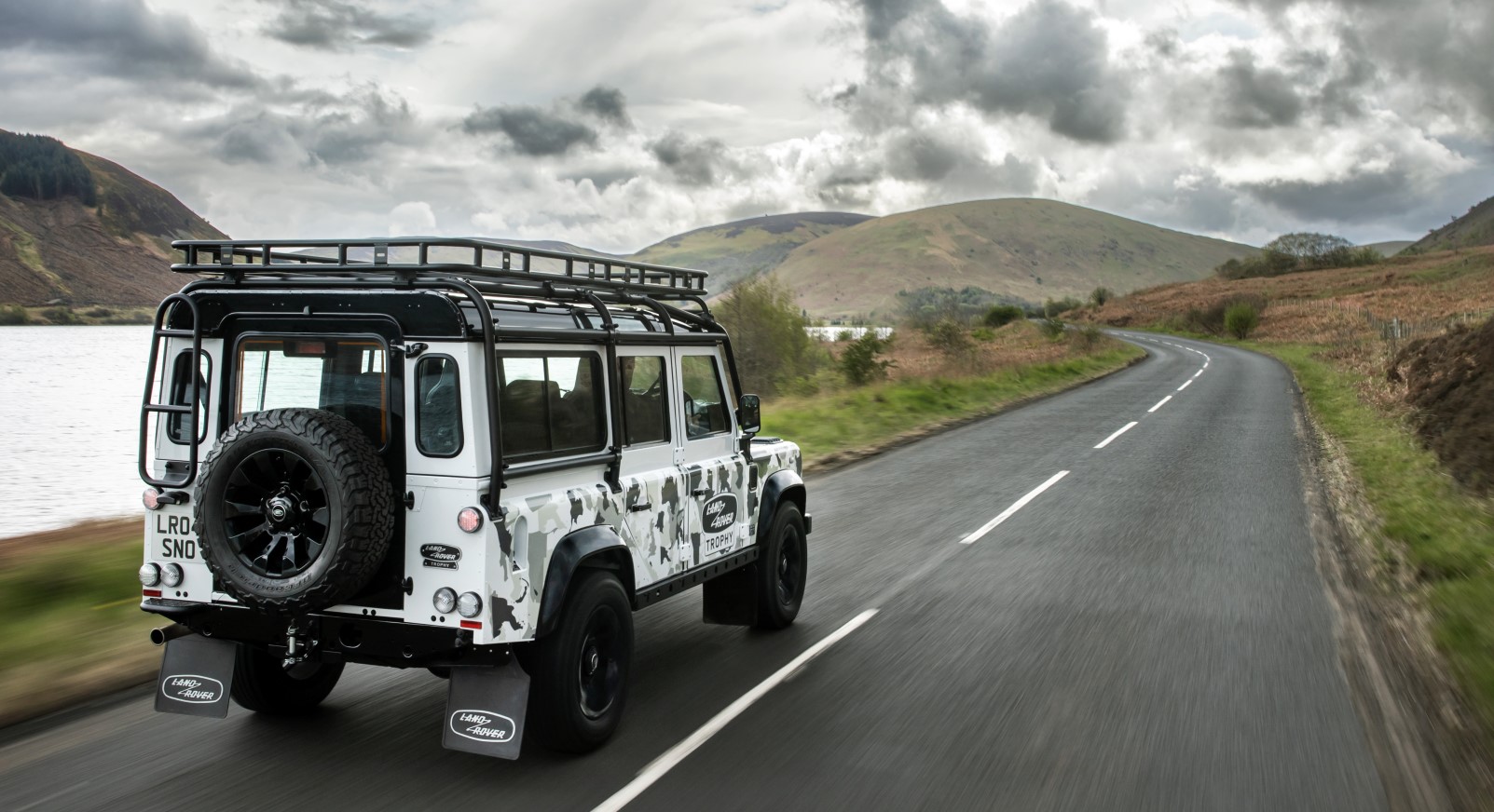 2 land rover classic defender works v8 trophy ii