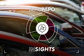 logo autopapo insights com carros ao fundo