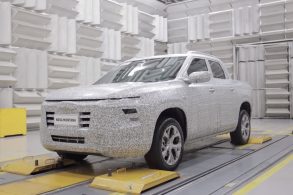 chevrolet montana 2023 camuflada laboratorio gm frente