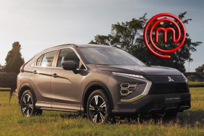 mitsubishi eclipse cross hpe s cinza frente com logo do masterchef