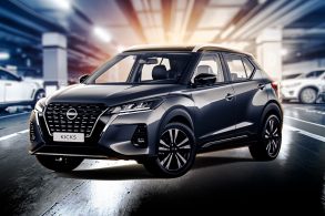 kicks 2023 cinza grafite com fundo