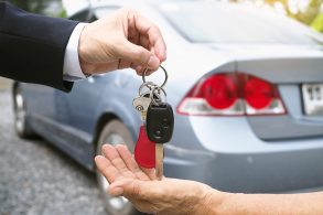 entrega chave carro compra venda portal