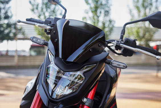honda cb750 hornet 2023 detalhe