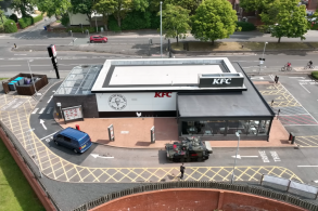homem mais forte mundo eddie hall tanque pedido drive through kfc