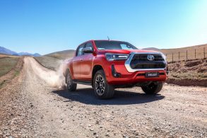 Toyota Hilux SRX Limited 2023