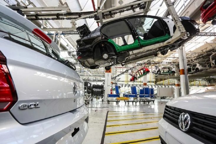 fabrica volkswagen taubate produzindo gol e voyage