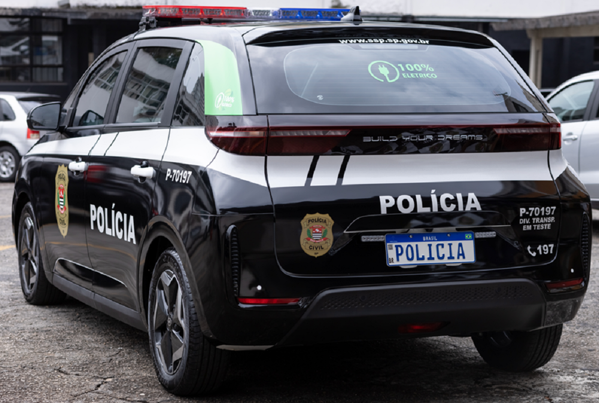 Polícia Civil de São Paulo recebe a minivan elétrica BYD D1 EV