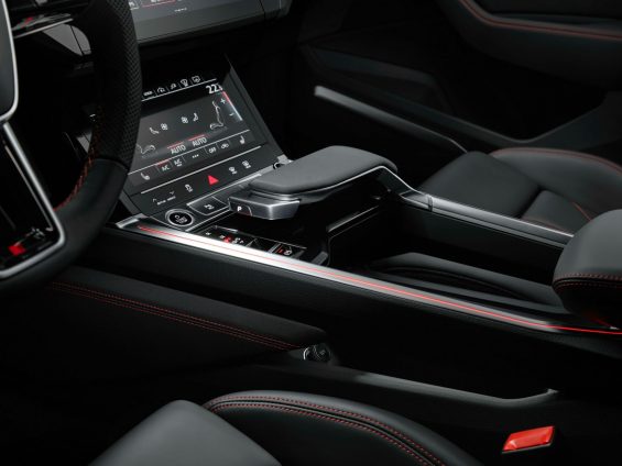 audi q8 e tron interior detalhe console