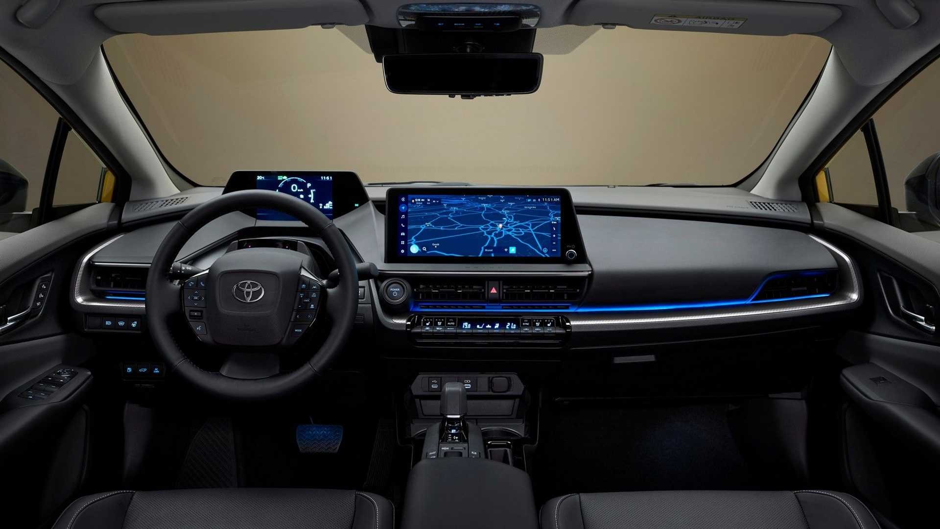 Novo Toyota Prius com painel solar é revelado e deve chegar ao Brasil