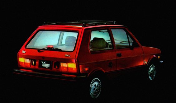 yugo gvl vermelho traseira