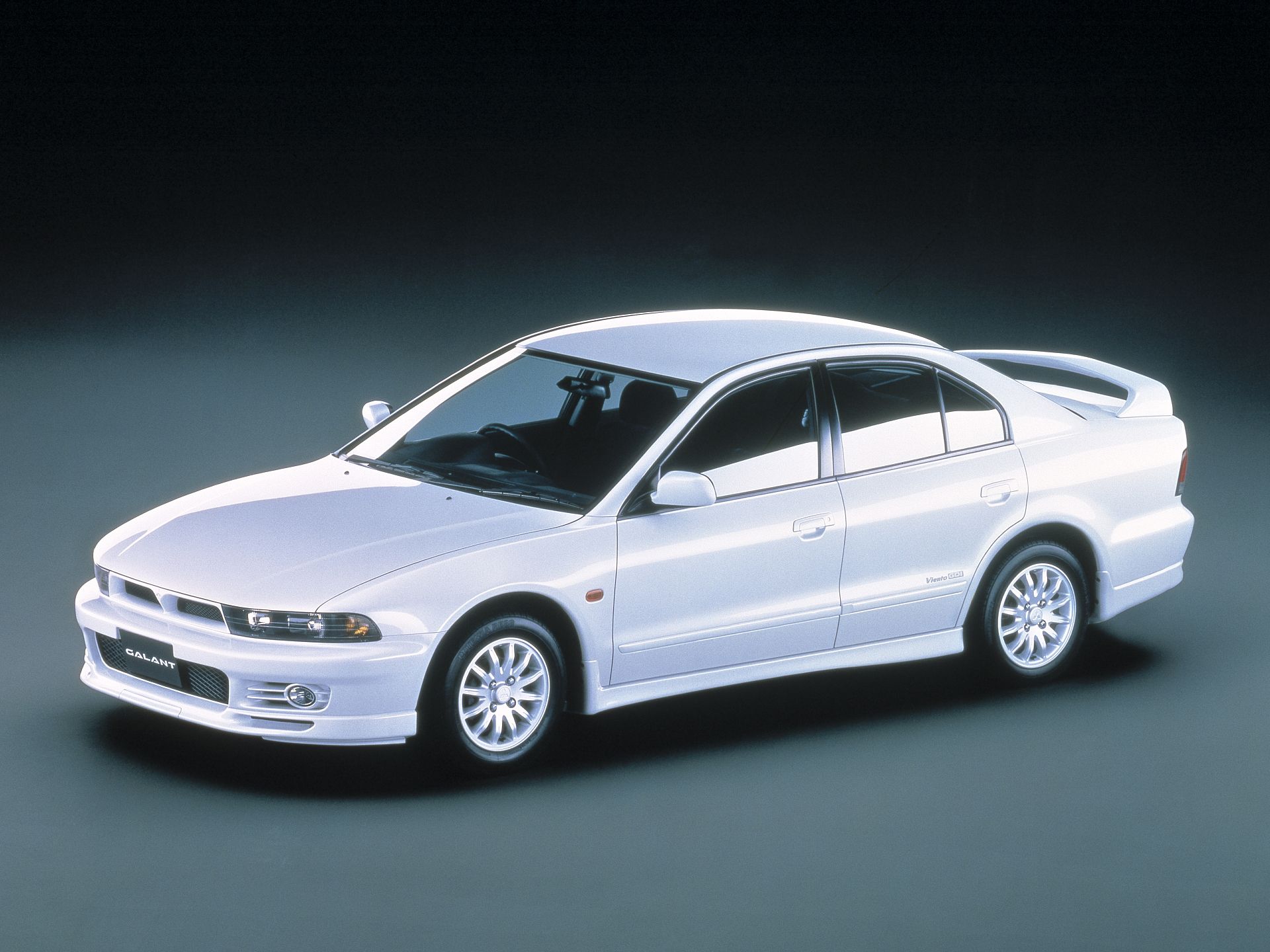 mitsubishi galant japones 1996 prata frente