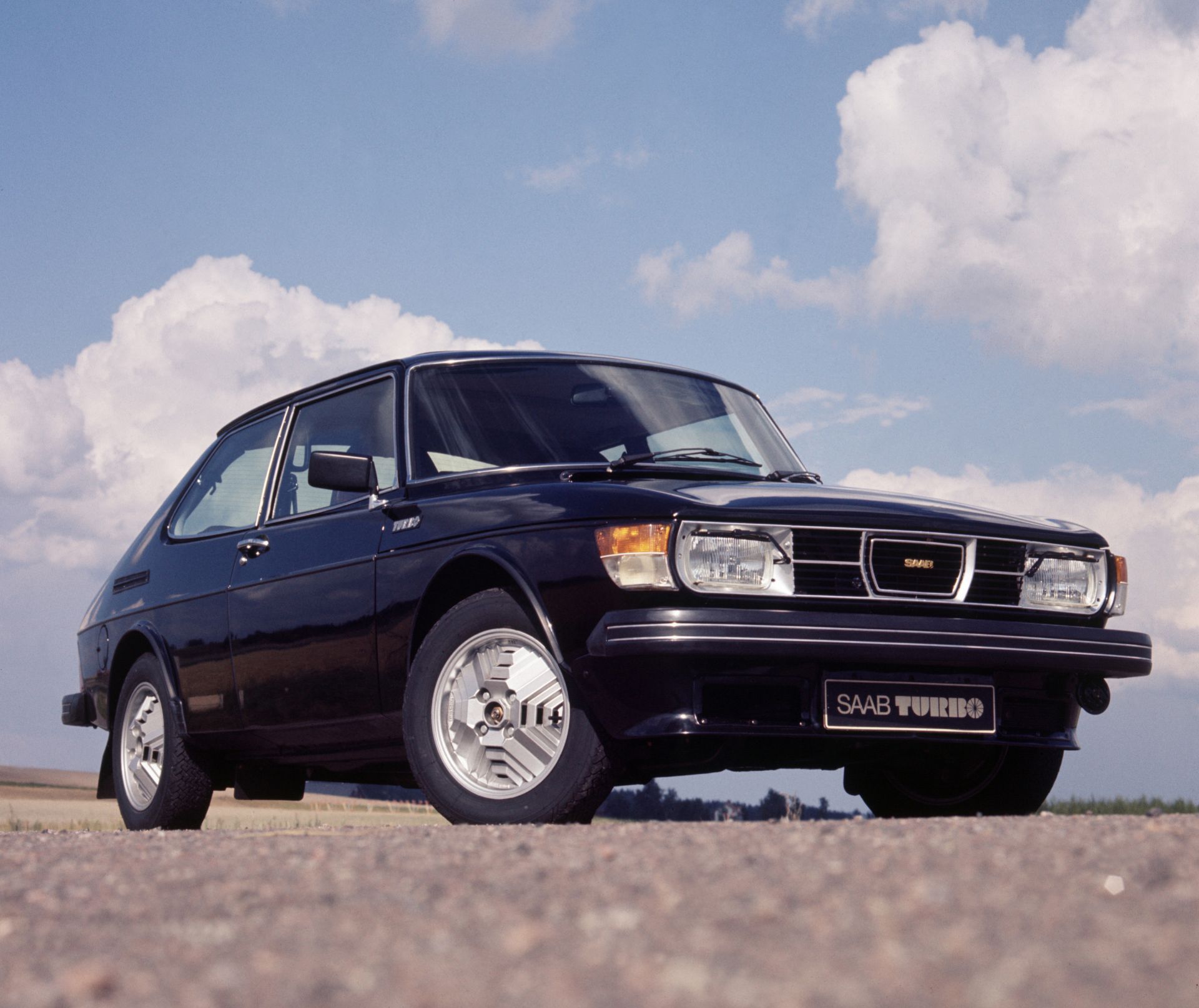 saab 99 turbo combi coupe preto frente