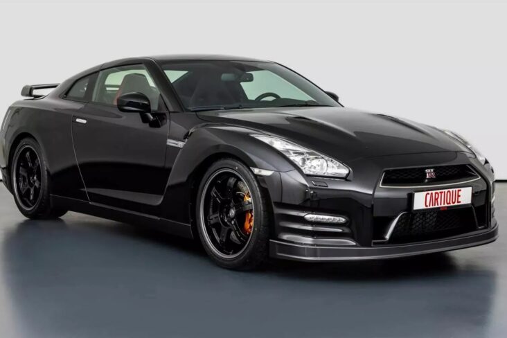 nissan gt r black series sebastian vettel f1