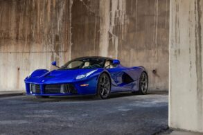 ferrari laferrari azul exclusiva