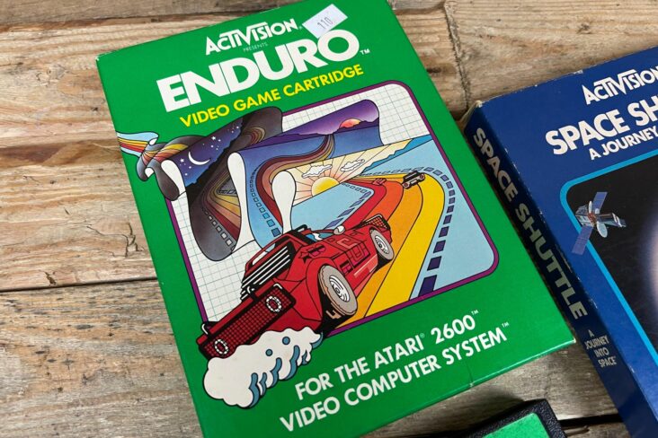 game enduro activision 1983 atari 2600 capa e cartucho