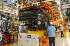 linha de montagem da chevrolet nova montana na fabrica de sao caetano do sul sao paulo sp