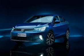 volkswagen virtus highline 2023 azul biscay frente 4