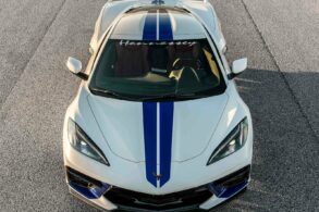 hennessey h700 corvette c8 stingray 2023 branco frente de cima